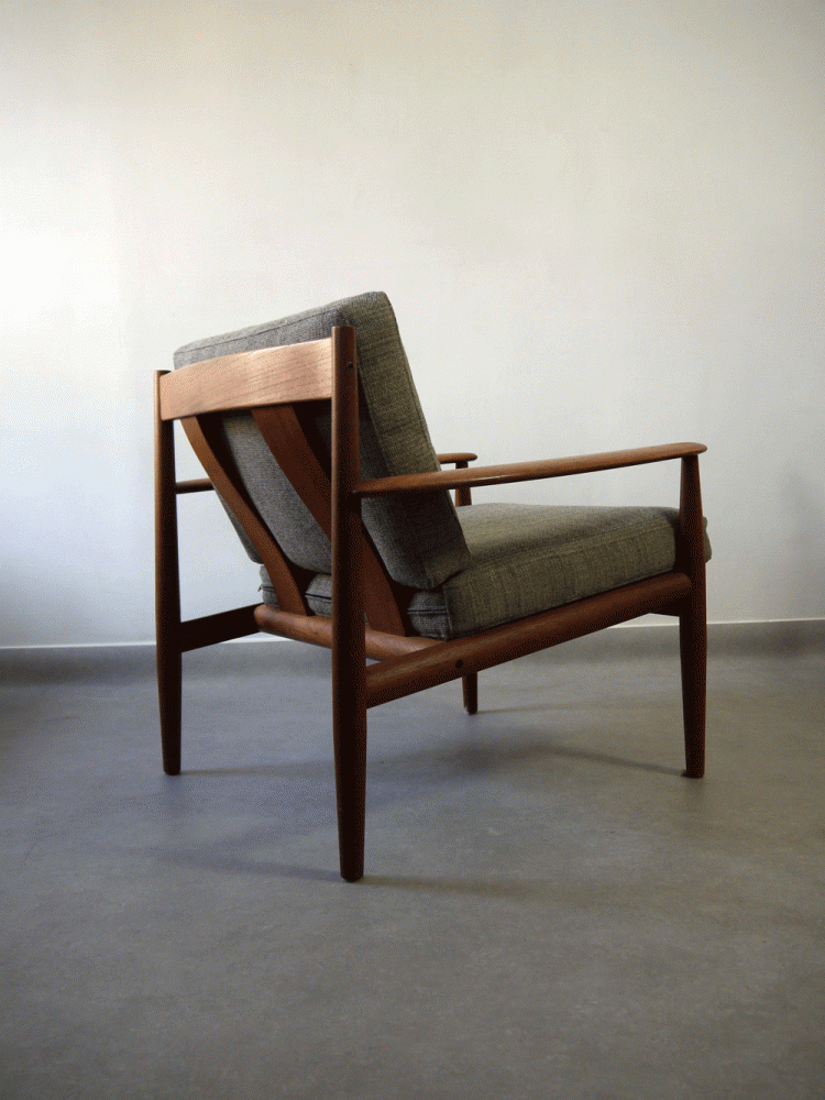 Grete Jalk – Lounge Chair